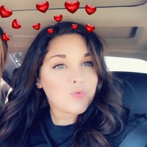 Meet your Posher, Jaclyn